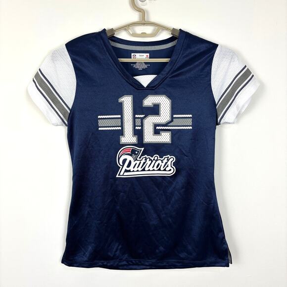 NFL TEAM Apparel Women's Medium New England Patriots Tom Brady 12 Jersey T shirt - Picture 1 of 6